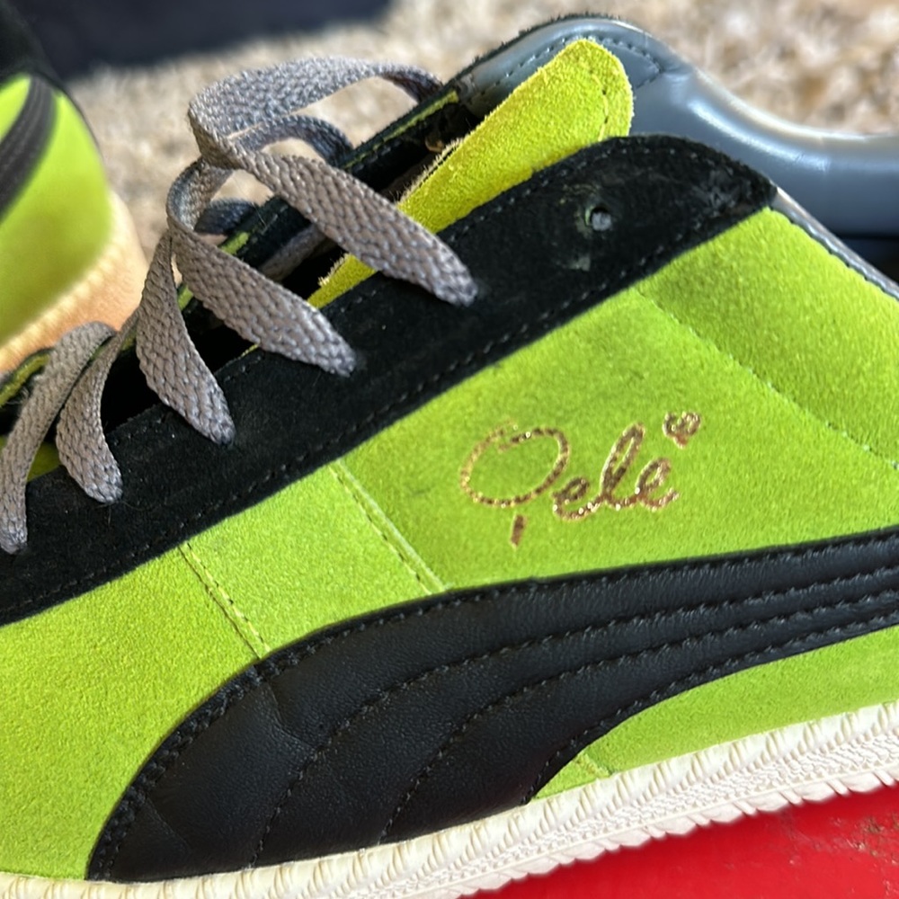 Puma Pele Brazil Soccer Limited Edition Suede Clyde Shoe Sneakers - Picture 2 of 6